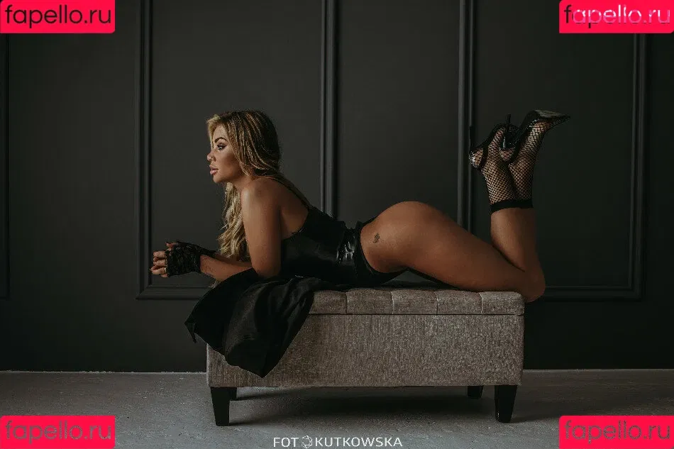 Adrianna Śledź Onlyfans Photo Gallery 
