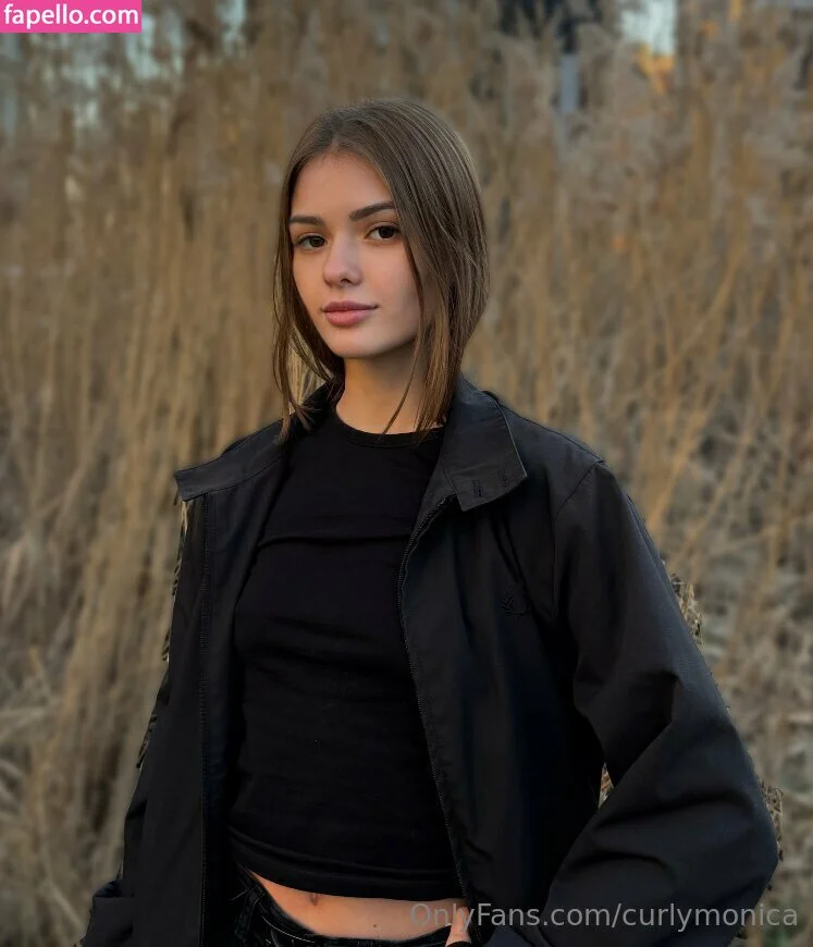 curlymonica Onlyfans Photo Gallery 