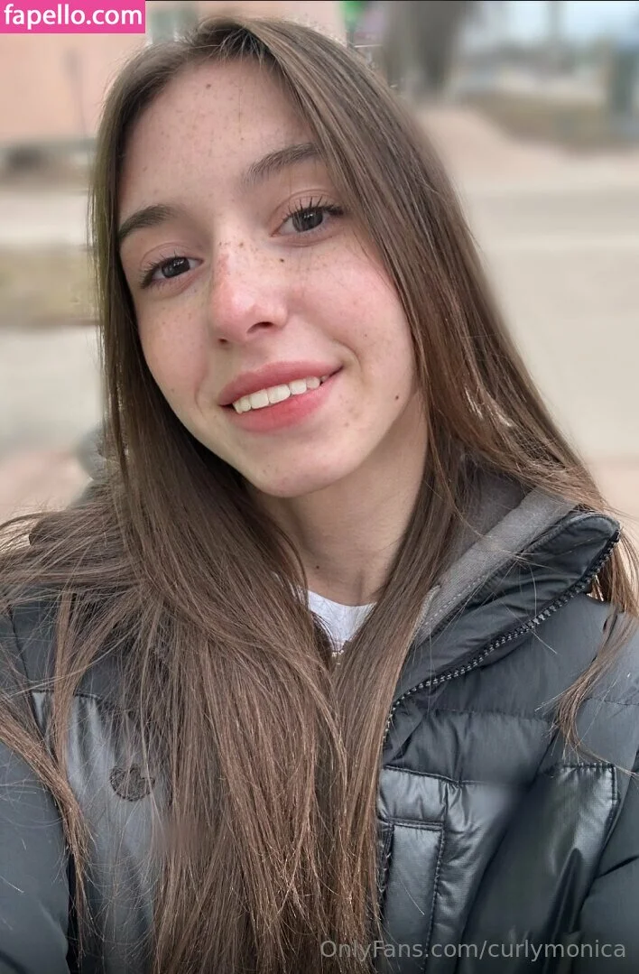 curlymonica Onlyfans Photo Gallery 