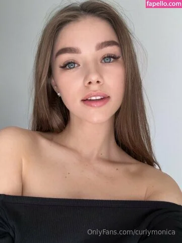 curlymonica Onlyfans Photo Gallery 