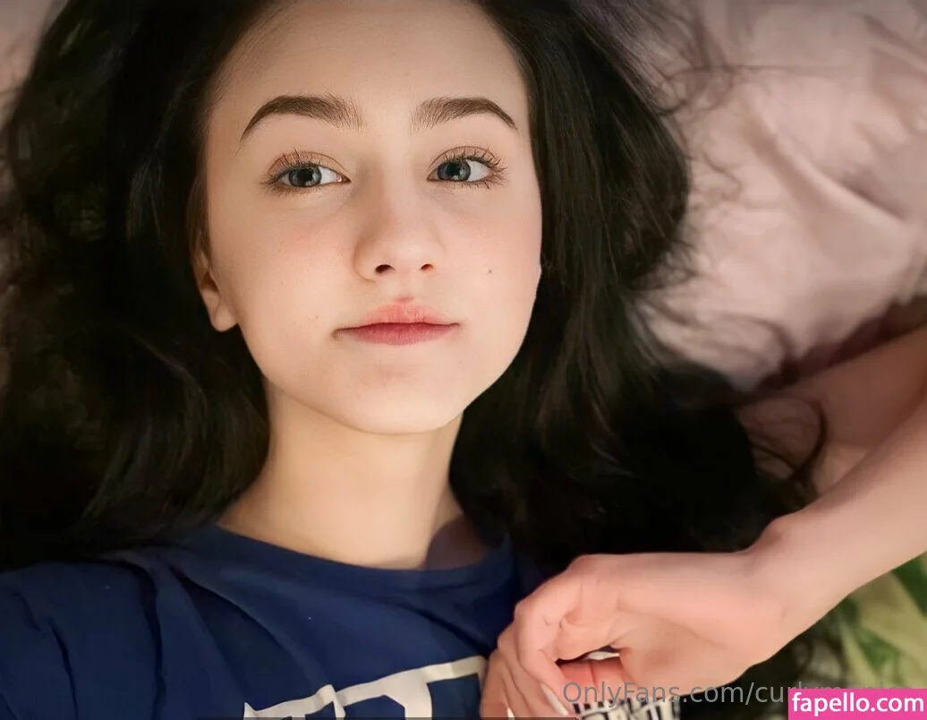 curlymonica Onlyfans Photo Gallery 