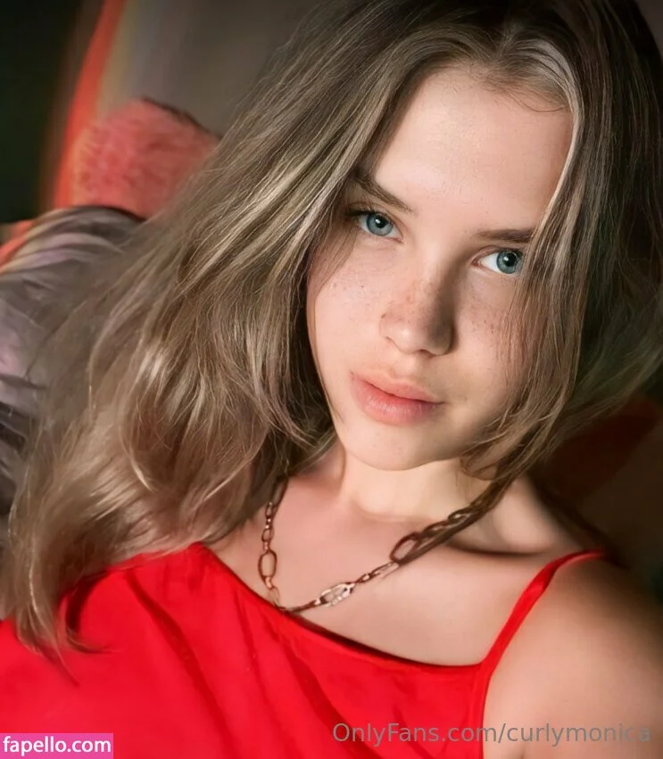 curlymonica Onlyfans Photo Gallery 