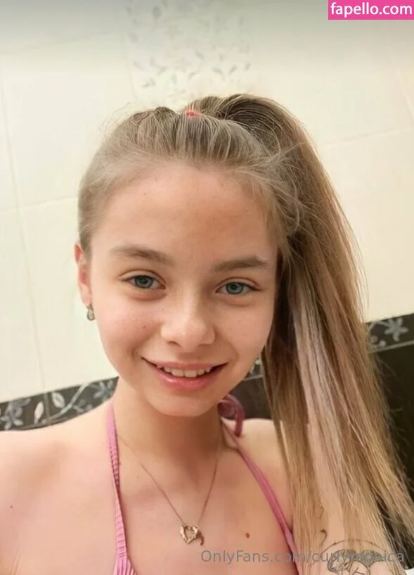 curlymonica Onlyfans Photo Gallery 