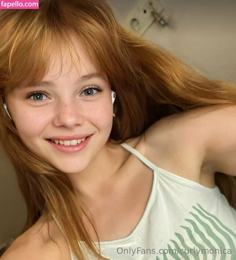 curlymonica Onlyfans Photo Gallery 