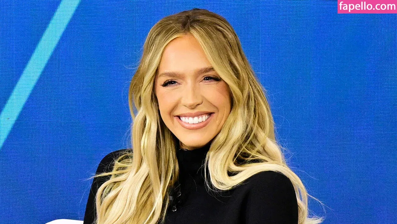 Alex Cooper Onlyfans Photo Gallery 