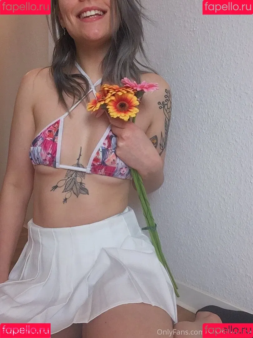 Soymilkonice Onlyfans Photo Gallery 