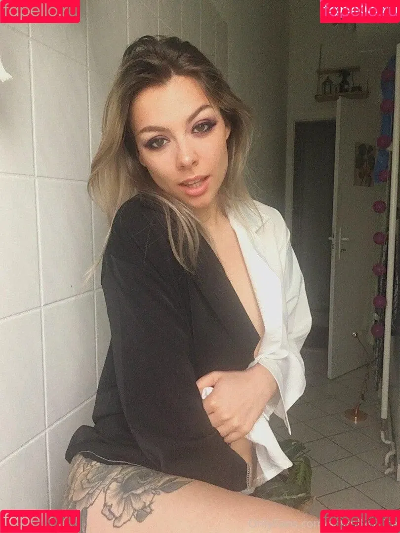 Soymilkonice Onlyfans Photo Gallery 