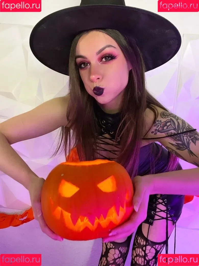 Soymilkonice Onlyfans Photo Gallery 