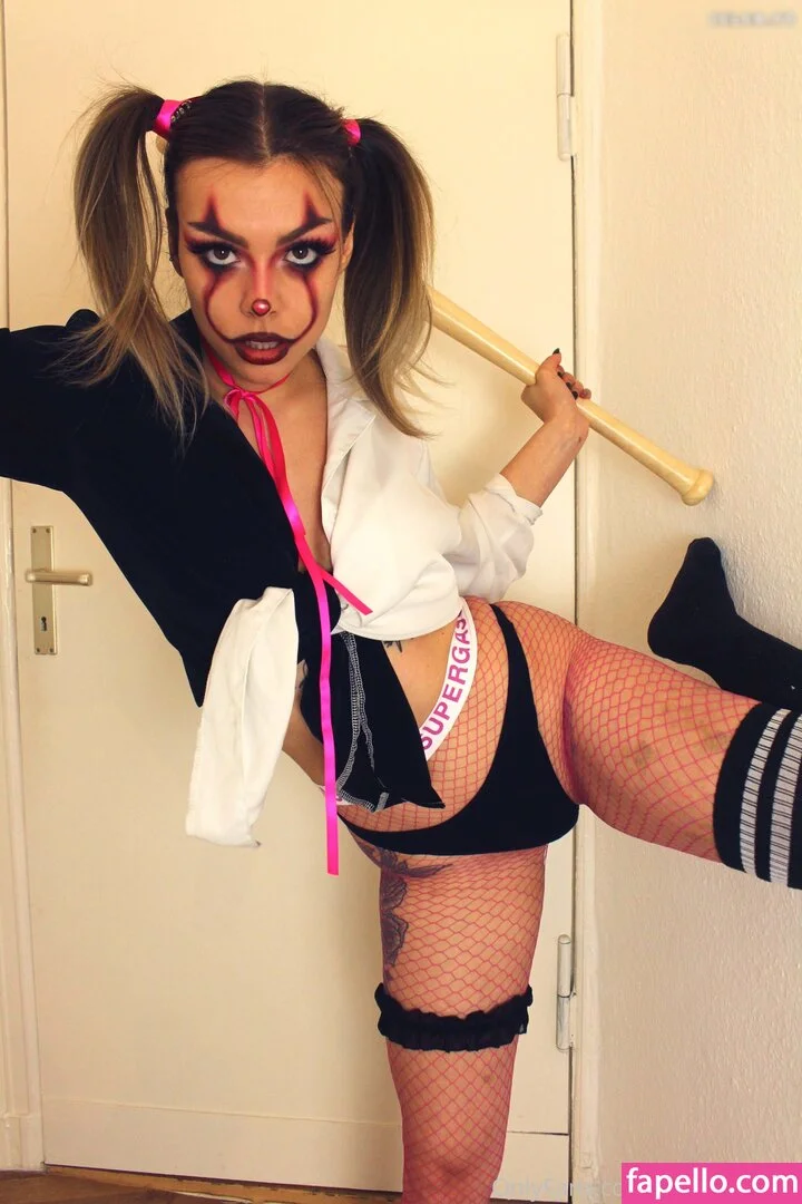 Soymilkonice Onlyfans Photo Gallery 