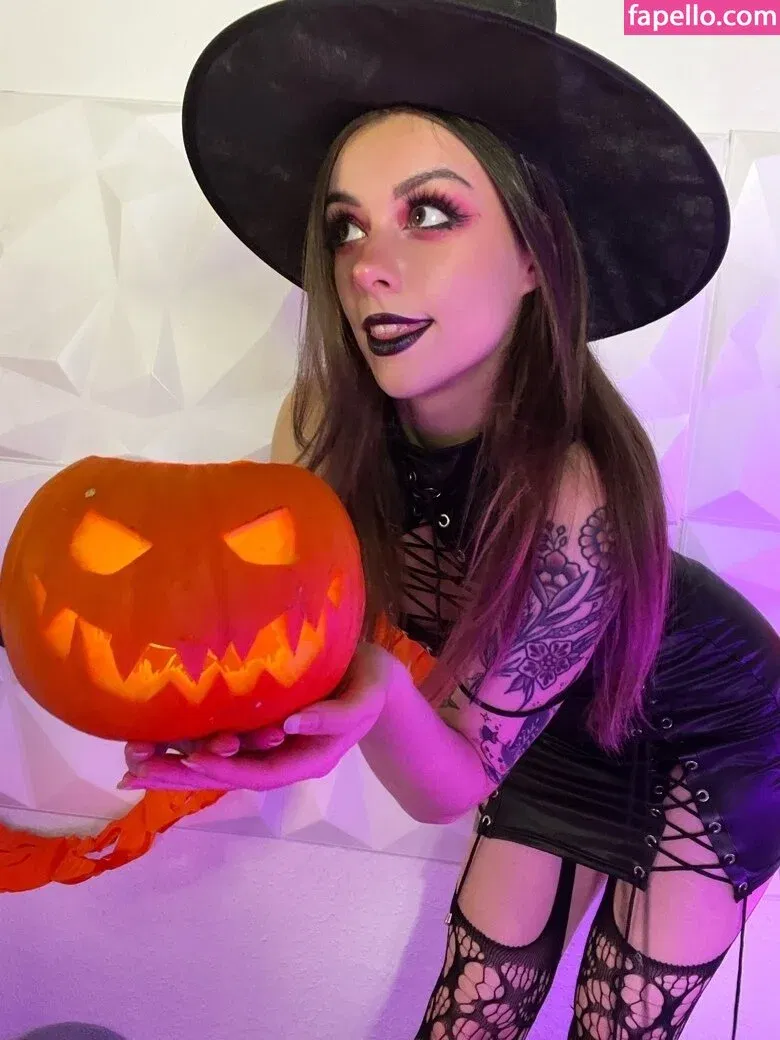 Soymilkonice Onlyfans Photo Gallery 