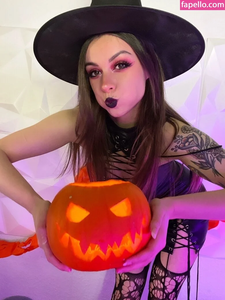 Soymilkonice Onlyfans Photo Gallery 