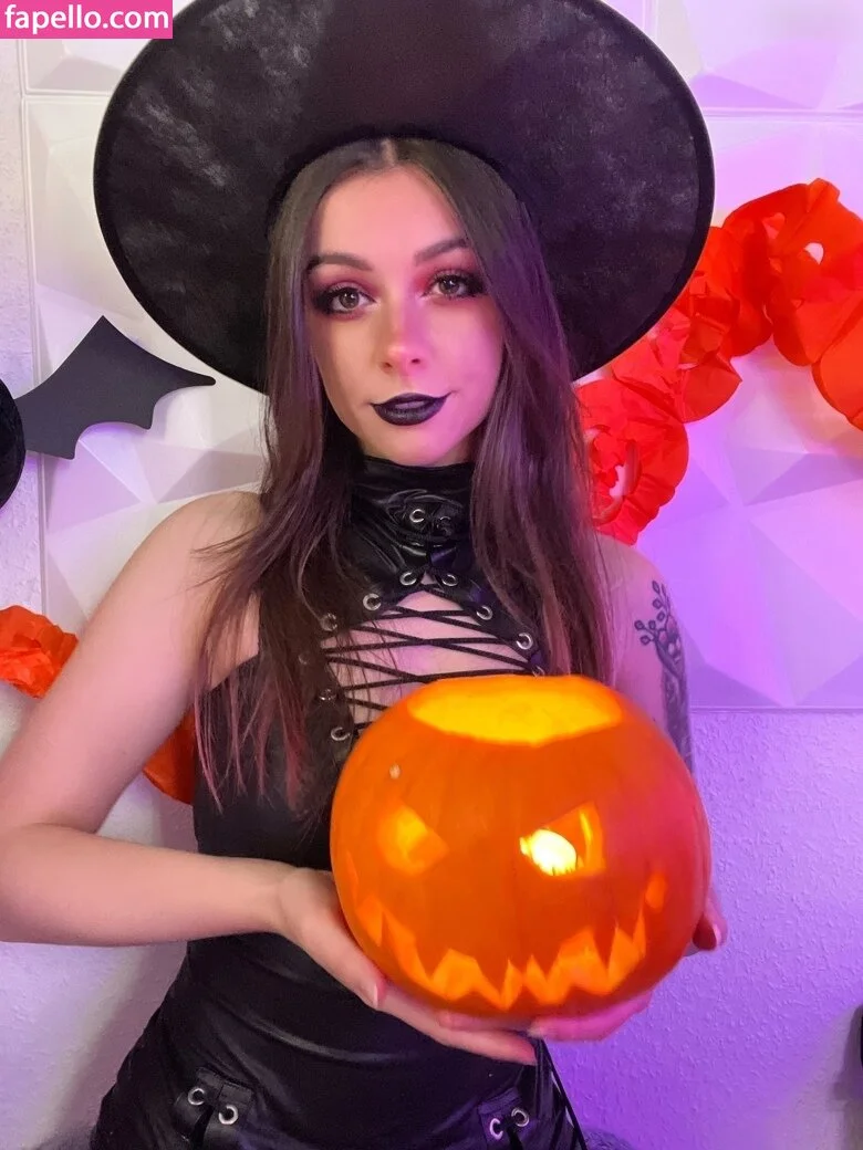 Soymilkonice Onlyfans Photo Gallery 