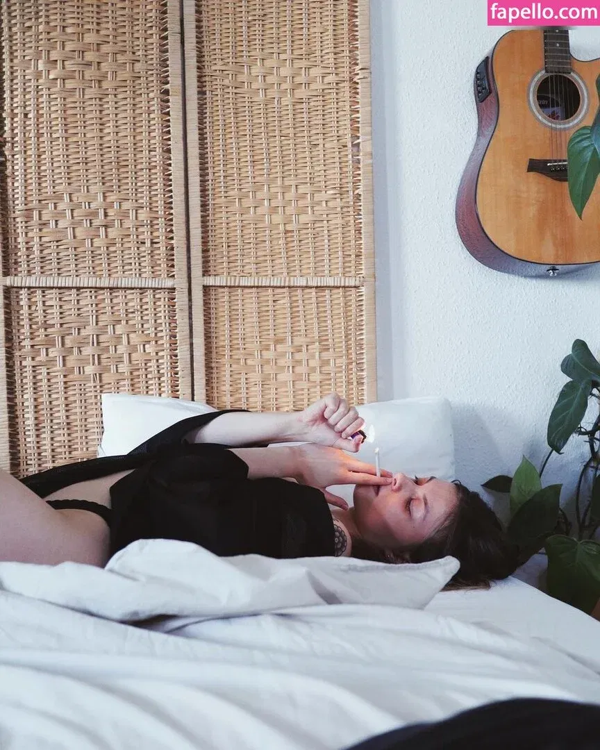 Soymilkonice Onlyfans Photo Gallery 