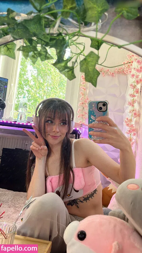 Soymilkonice Onlyfans Photo Gallery 