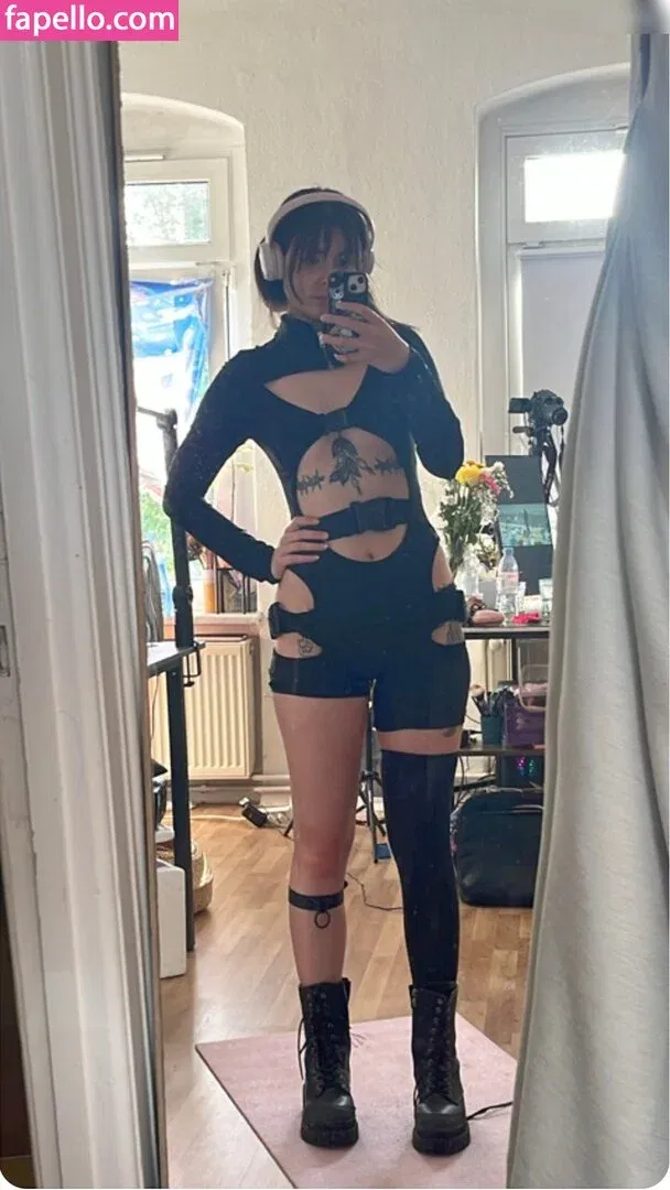 Soymilkonice Onlyfans Photo Gallery 