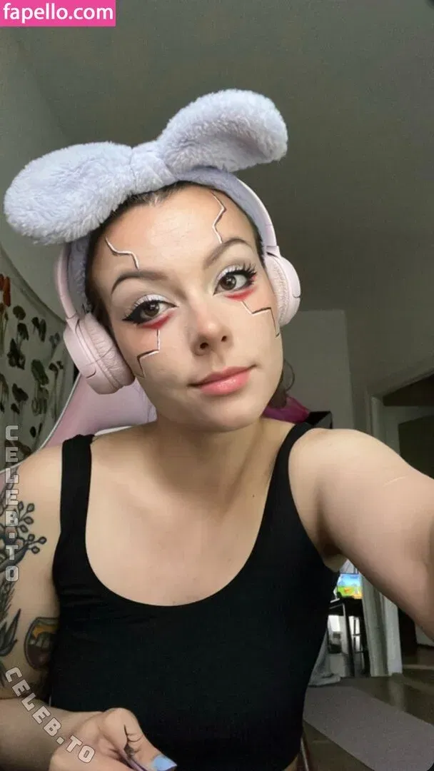 Soymilkonice Onlyfans Photo Gallery 