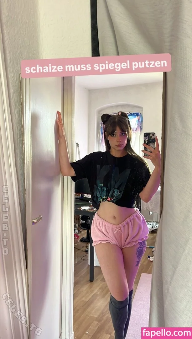 Soymilkonice Onlyfans Photo Gallery 