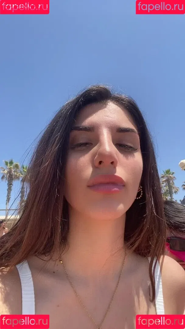Ika D'Auria Onlyfans Photo Gallery 