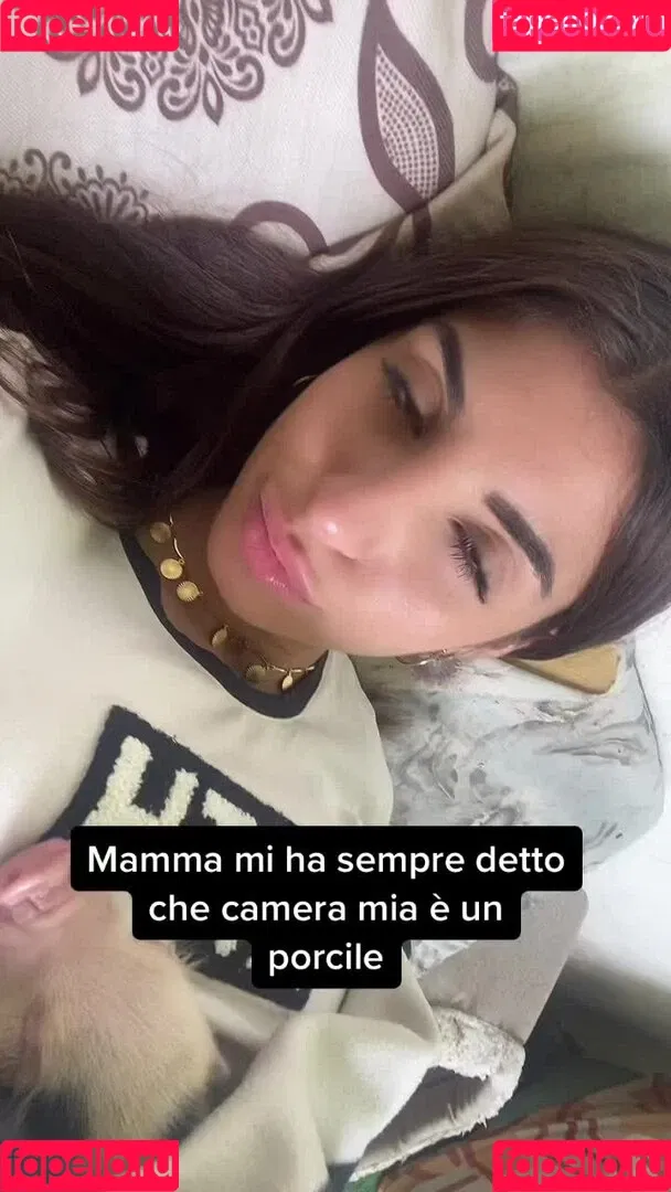Ika D'Auria Onlyfans Photo Gallery 