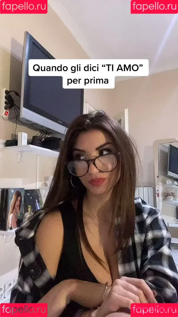 Ika D'Auria Onlyfans Photo Gallery 