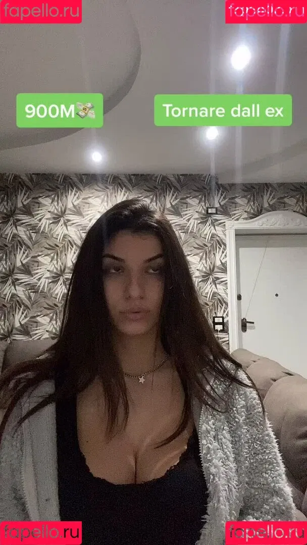 Ika D'Auria Onlyfans Photo Gallery 