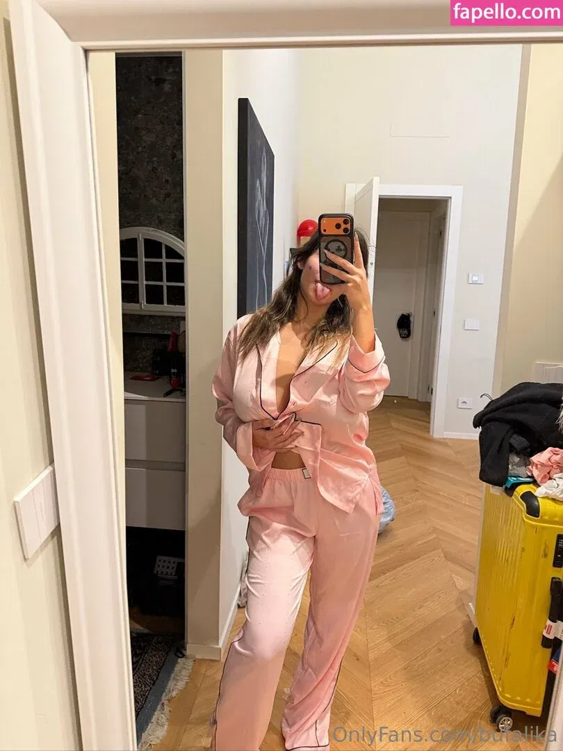 Ika D'Auria Onlyfans Photo Gallery 