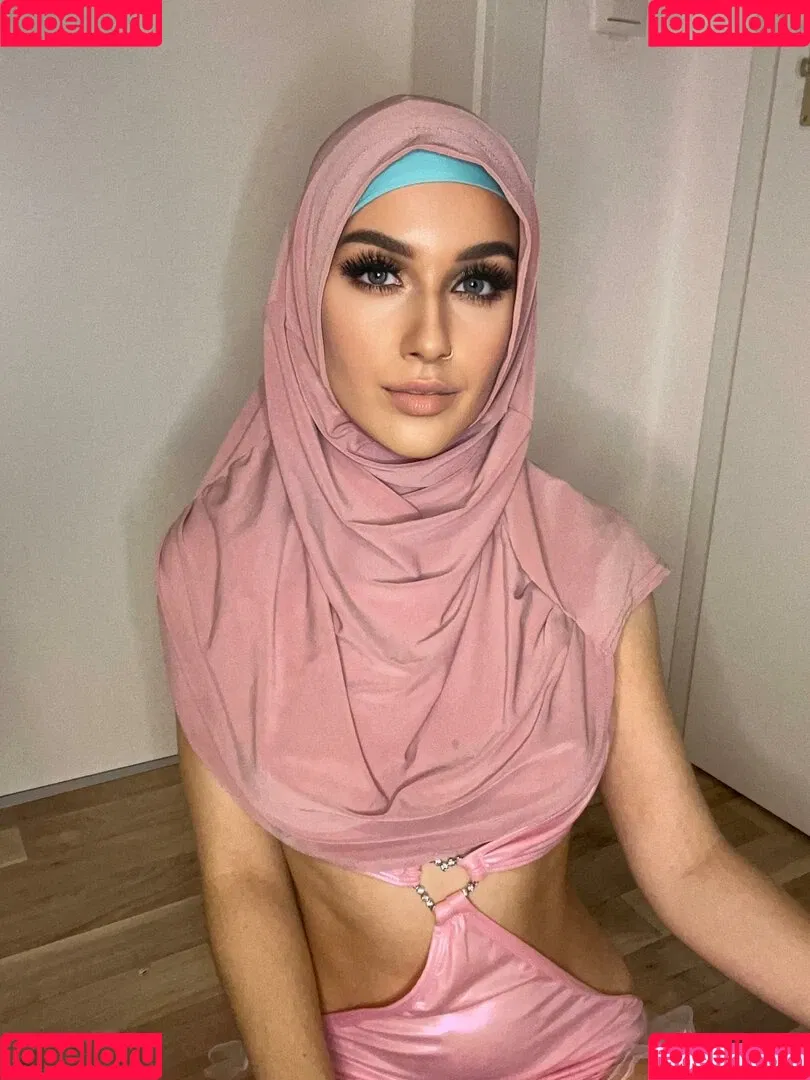 Fareeha Onlyfans Photo Gallery 