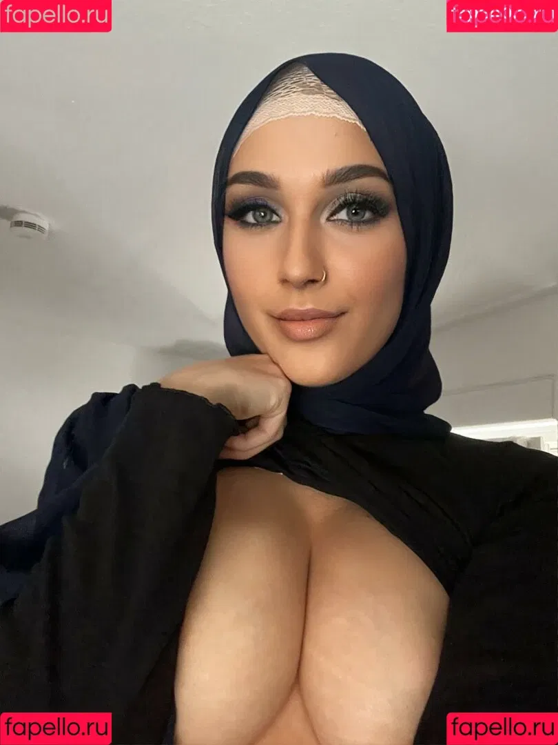 Fareeha Onlyfans Photo Gallery 