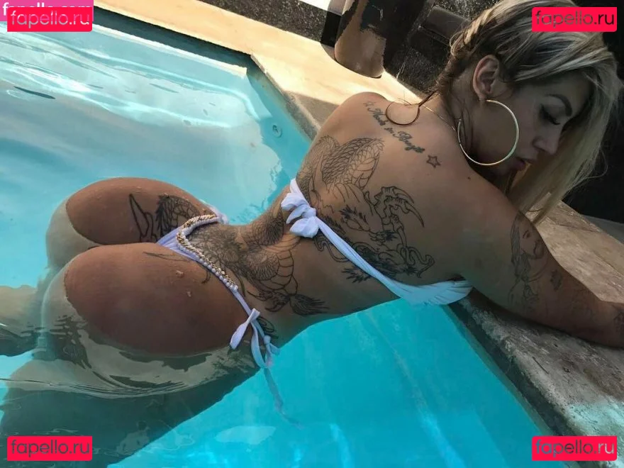 Fareeha Onlyfans Photo Gallery 