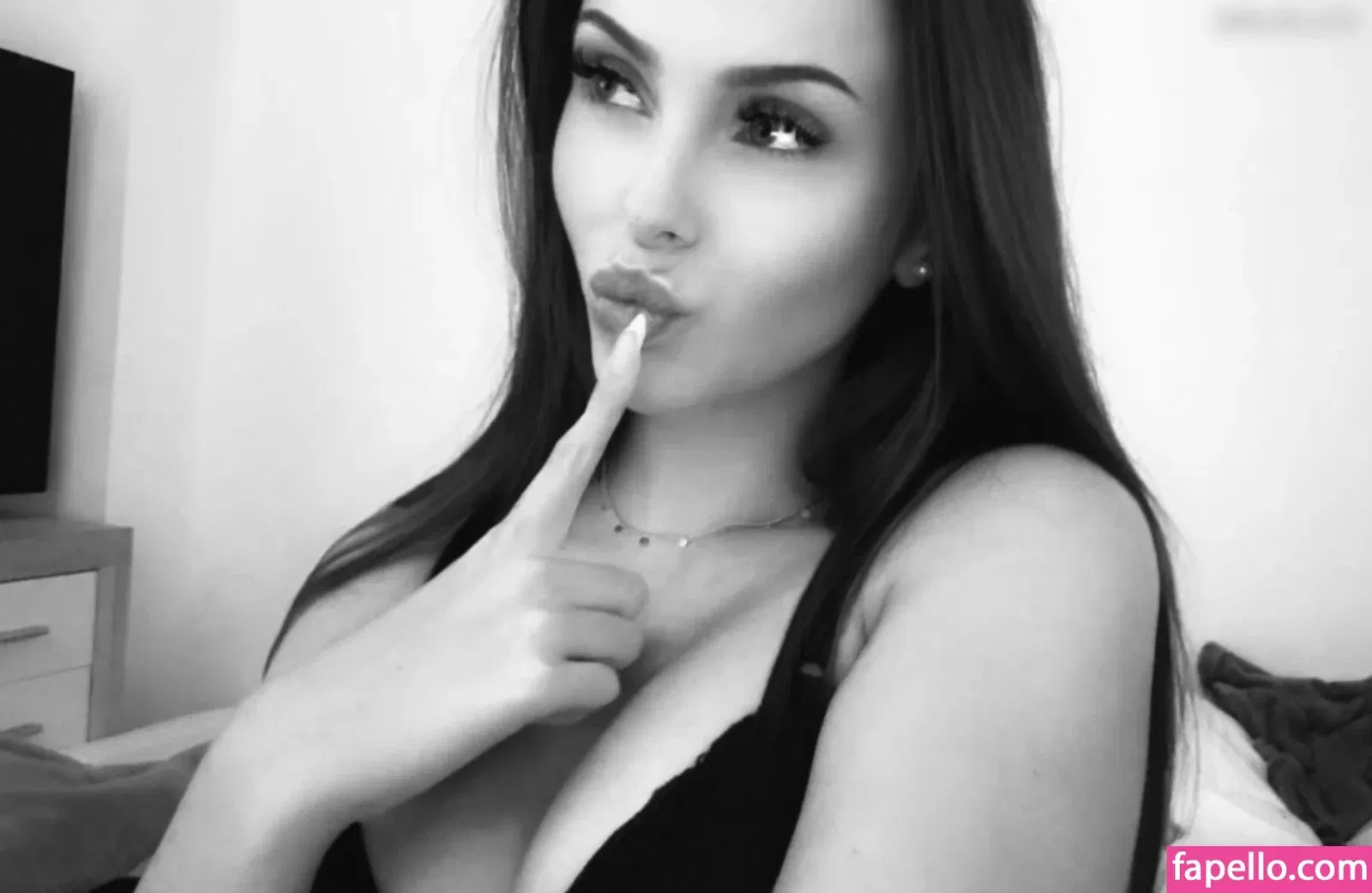 Celinaxag Onlyfans Photo Gallery 