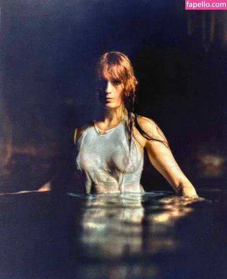 Florence Welch Onlyfans Photo Gallery 