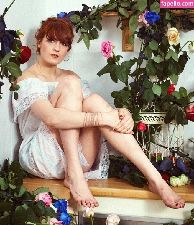 Florence Welch Onlyfans Photo Gallery 