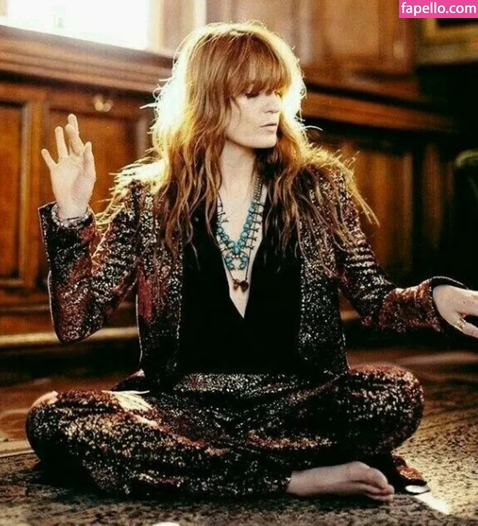 Florence Welch Onlyfans Photo Gallery 