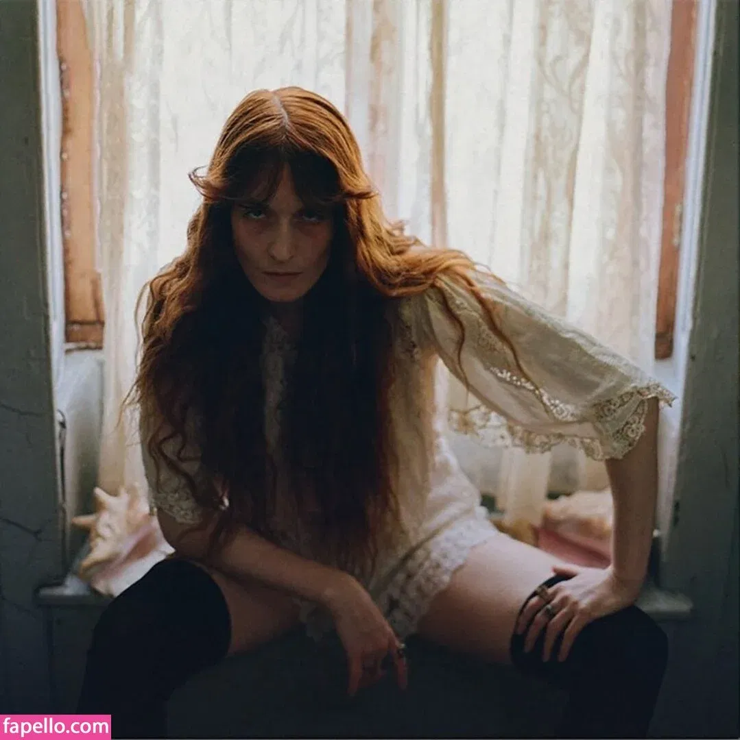 Florence Welch Onlyfans Photo Gallery 