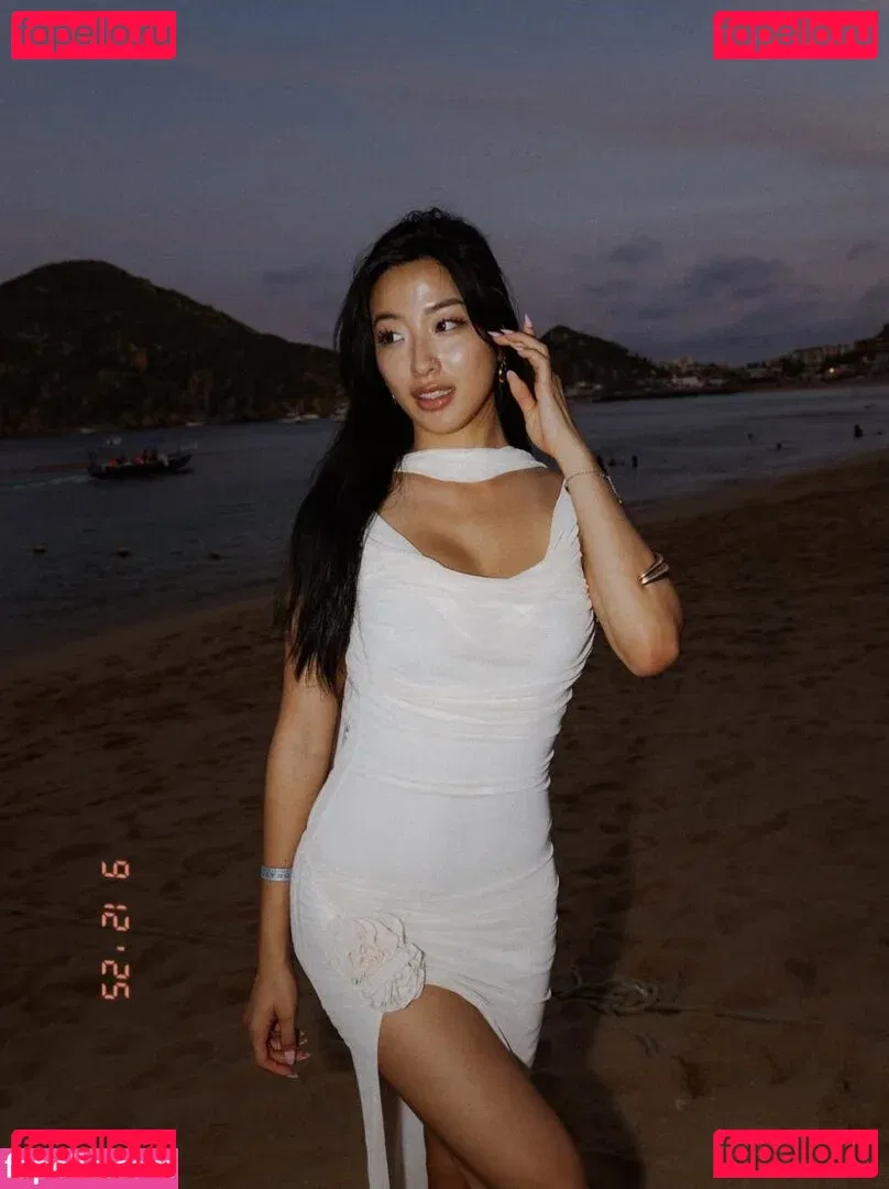 Winnie Chang Onlyfans Photo Gallery 