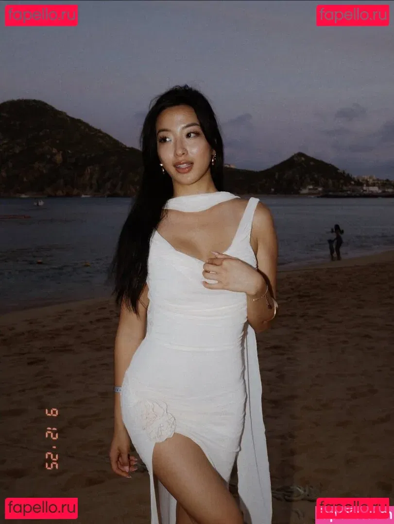 Winnie Chang Onlyfans Photo Gallery 