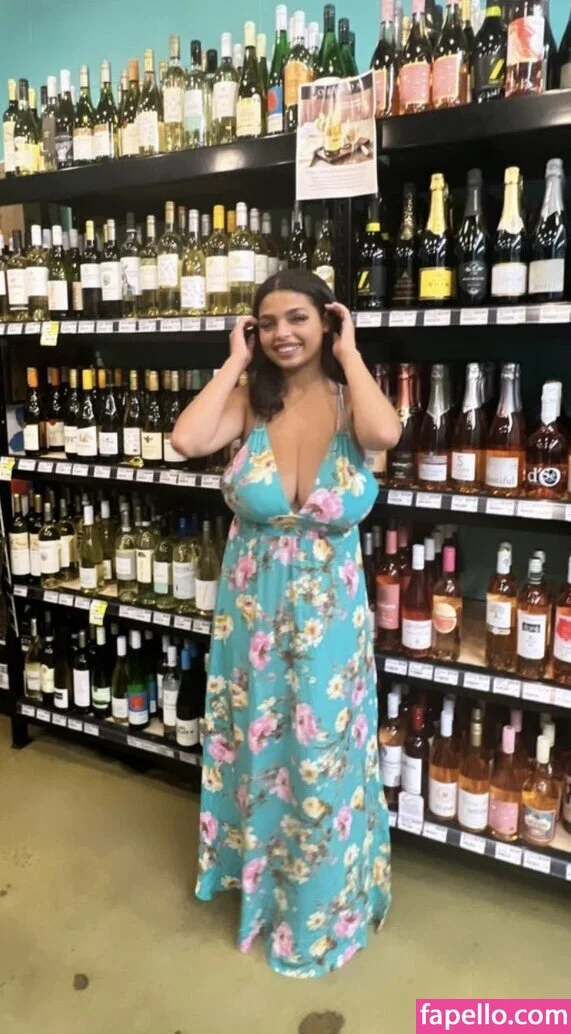 SummerT Onlyfans Photo Gallery 