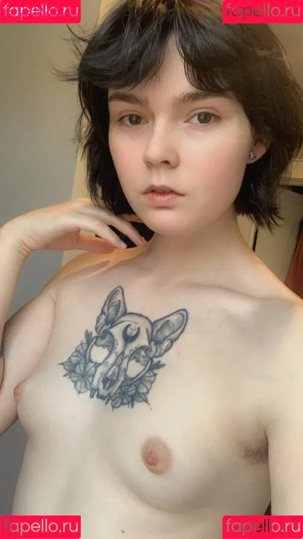 Lain Arbor Onlyfans Photo Gallery 
