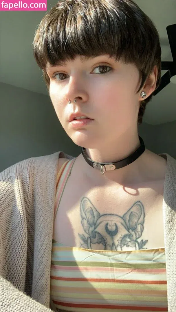 Lain Arbor Onlyfans Photo Gallery 