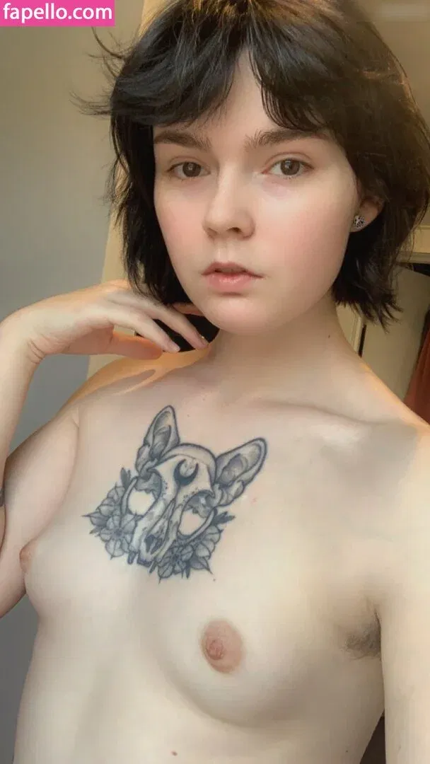 Lain Arbor Onlyfans Photo Gallery 