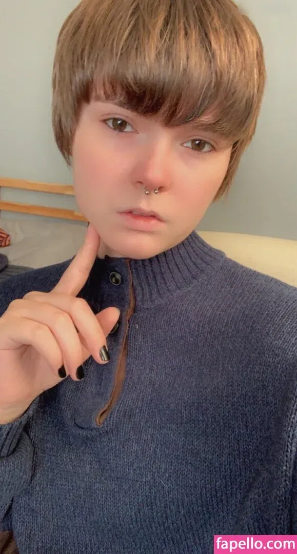 Lain Arbor Onlyfans Photo Gallery 