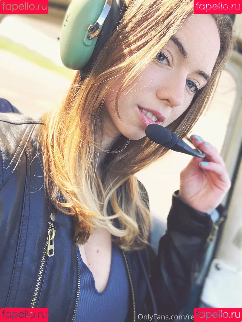 becca_aviatrix Onlyfans Photo Gallery 