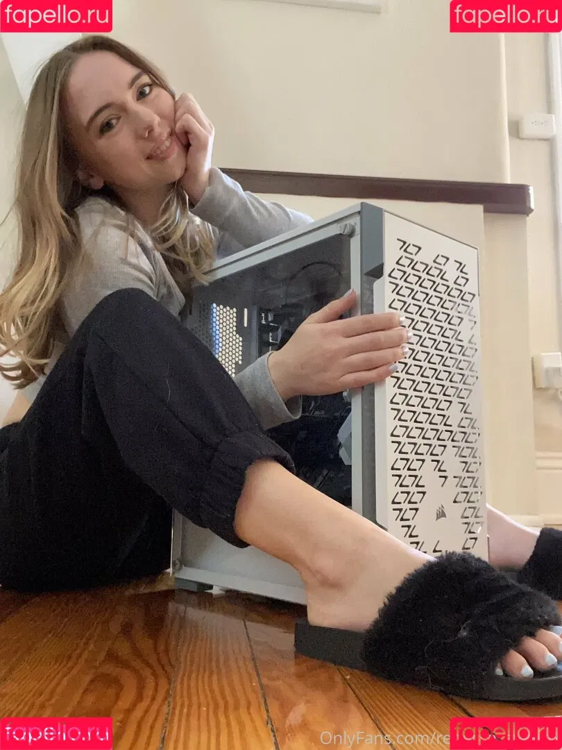 becca_aviatrix Onlyfans Photo Gallery 