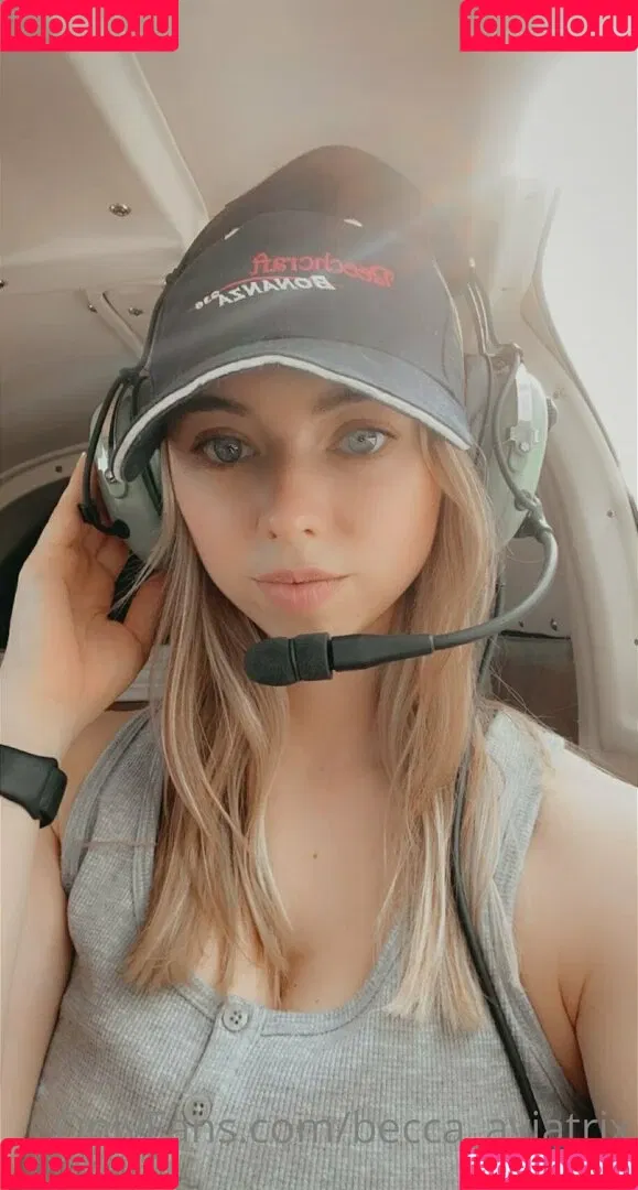 becca_aviatrix Onlyfans Photo Gallery 