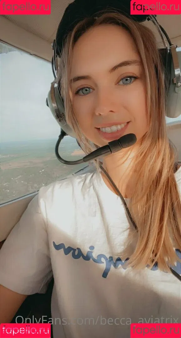 becca_aviatrix Onlyfans Photo Gallery 