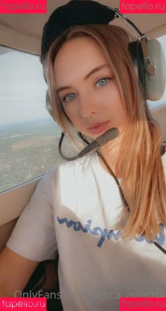 becca_aviatrix Onlyfans Photo Gallery 