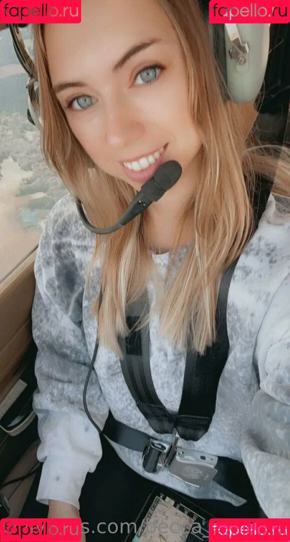 becca_aviatrix Onlyfans Photo Gallery 