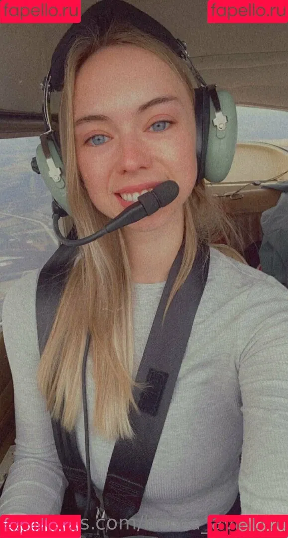 becca_aviatrix Onlyfans Photo Gallery 