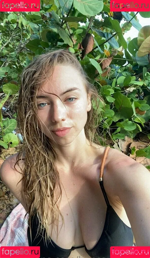 becca_aviatrix Onlyfans Photo Gallery 
