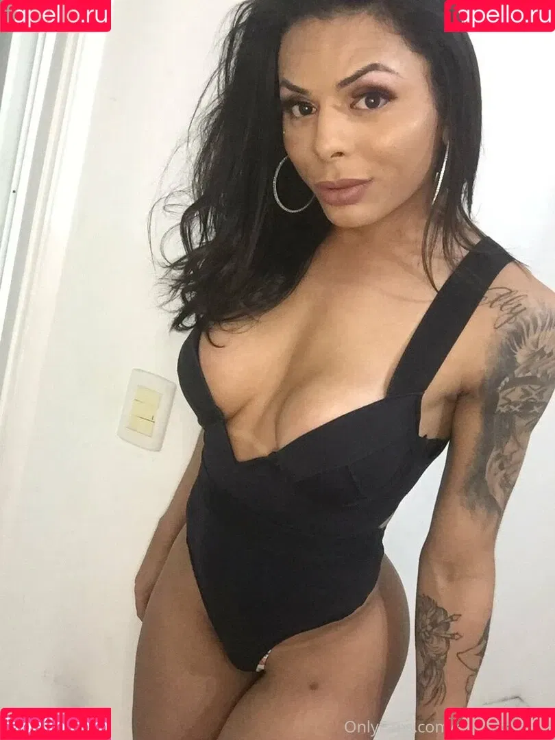 emilysales19 Onlyfans Photo Gallery 